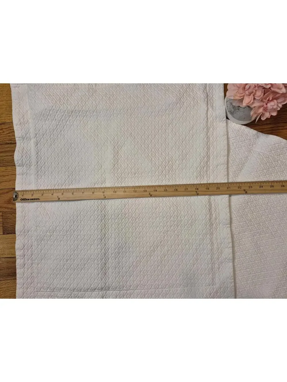 Pottery Barn White Quilted Standard Shams- Set of 2, Cottagecore,Classic
